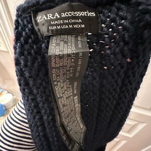 ZARA Accessories Chunky Knit Scarf in Navy